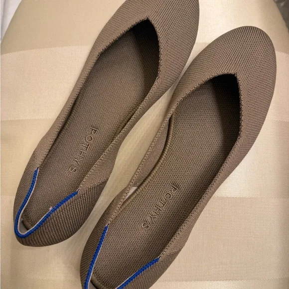 Rothy's Tan Flats with Blue Highlights - Picture 6 of 6